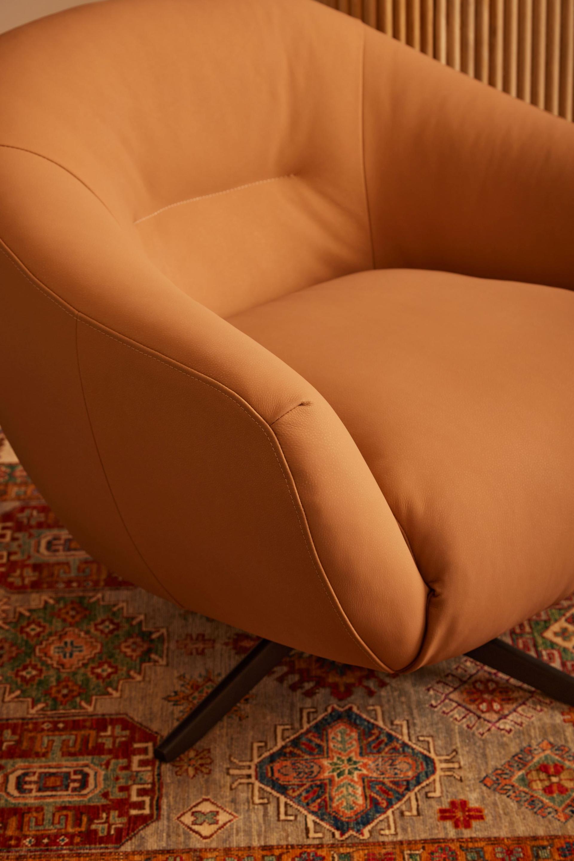 Sierra Swivel Chair Tan