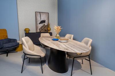 Siri Oval Dining Table