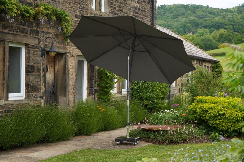 Soldano 2.5m Parasol Anthracite with base